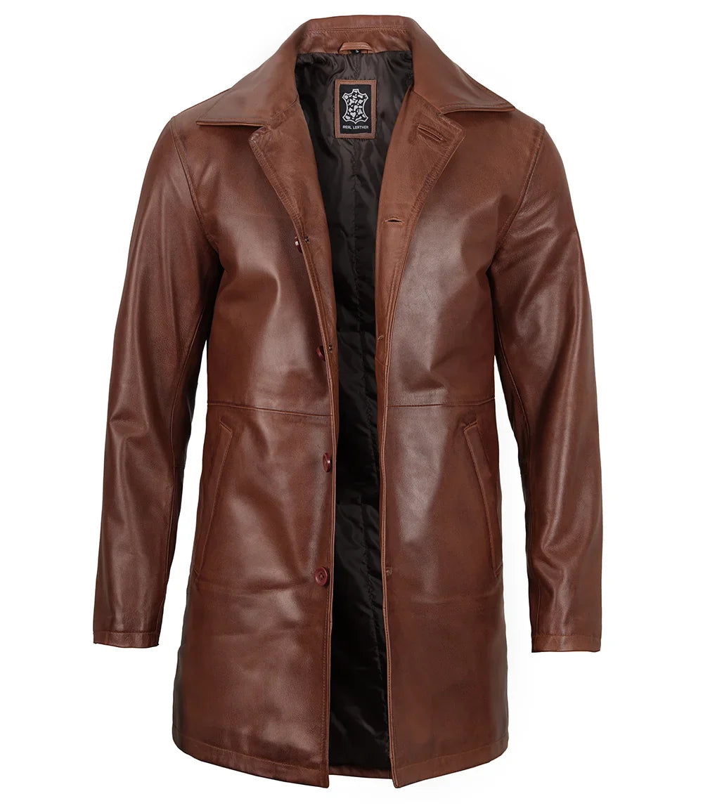 manteau en cuir marron vintage pour homme avec une finition vieillie et mi-longueur