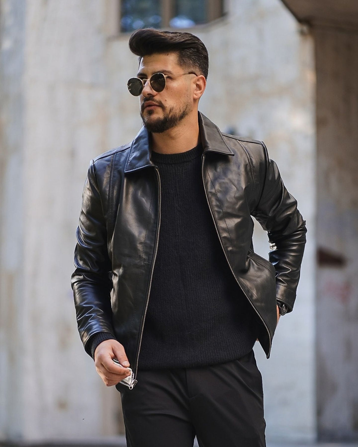 SCHWARZE LEDERJACKE